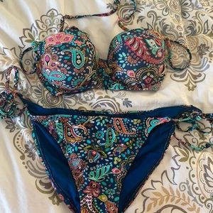 Swim bikini cute and fun print!